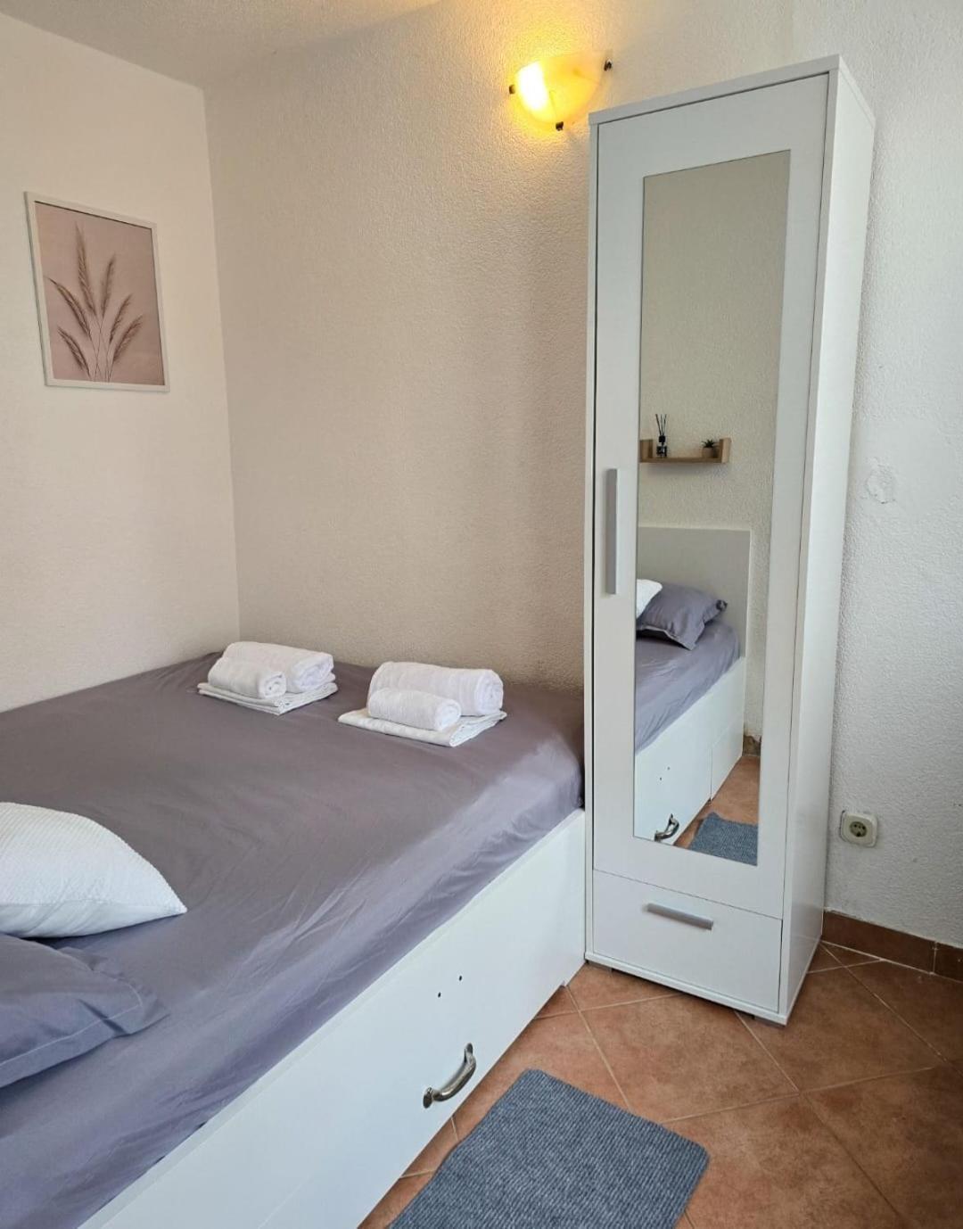 באסקה וודה Private Bedroom With Bathroom מראה חיצוני תמונה