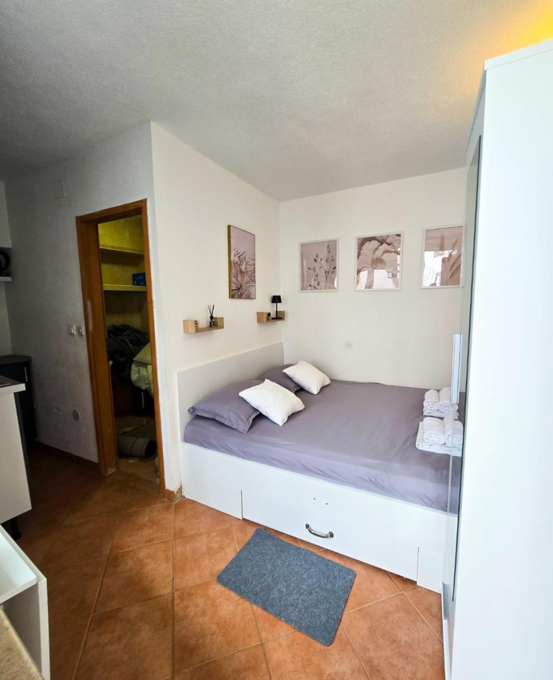 באסקה וודה Private Bedroom With Bathroom מראה חיצוני תמונה