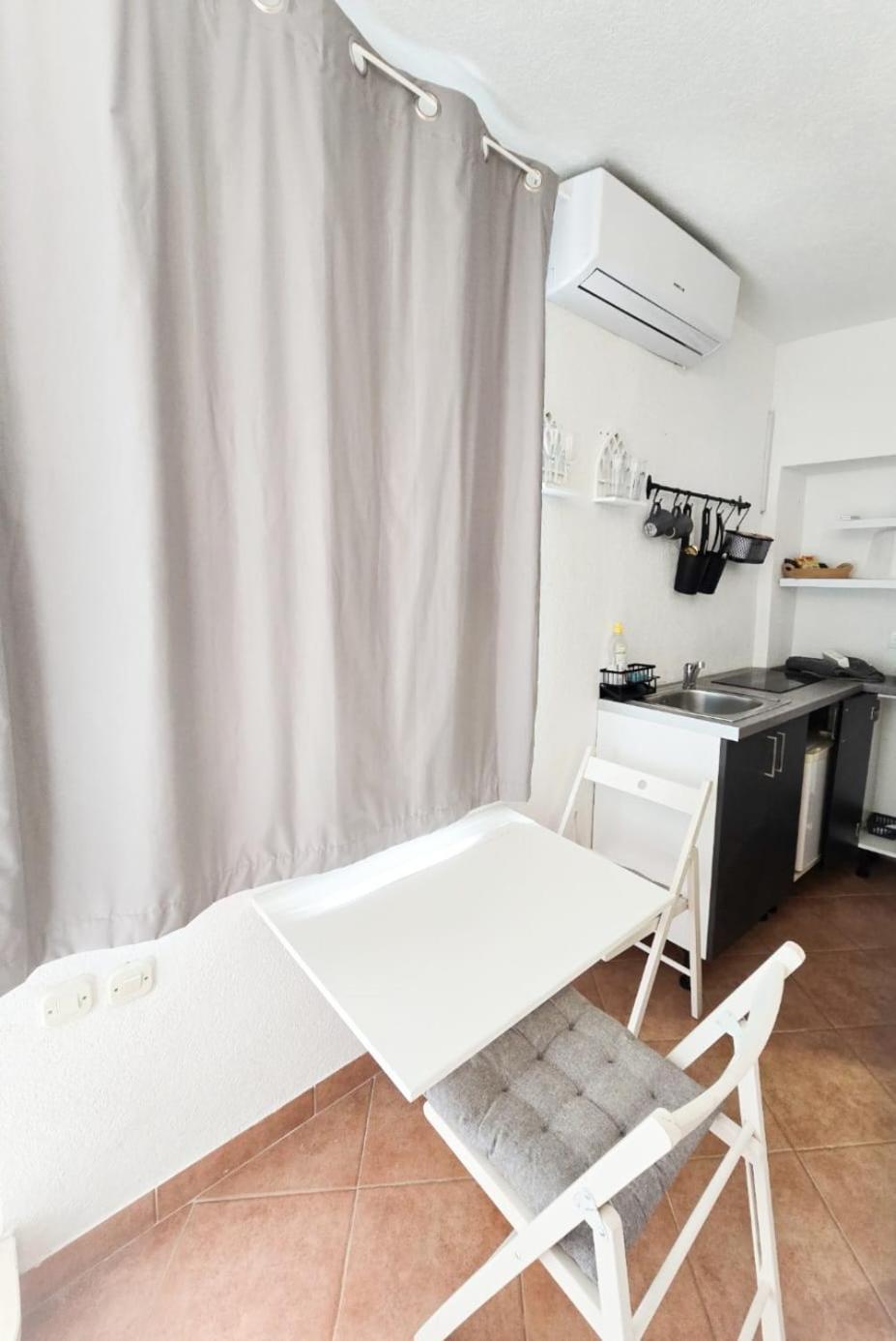 באסקה וודה Private Bedroom With Bathroom מראה חיצוני תמונה