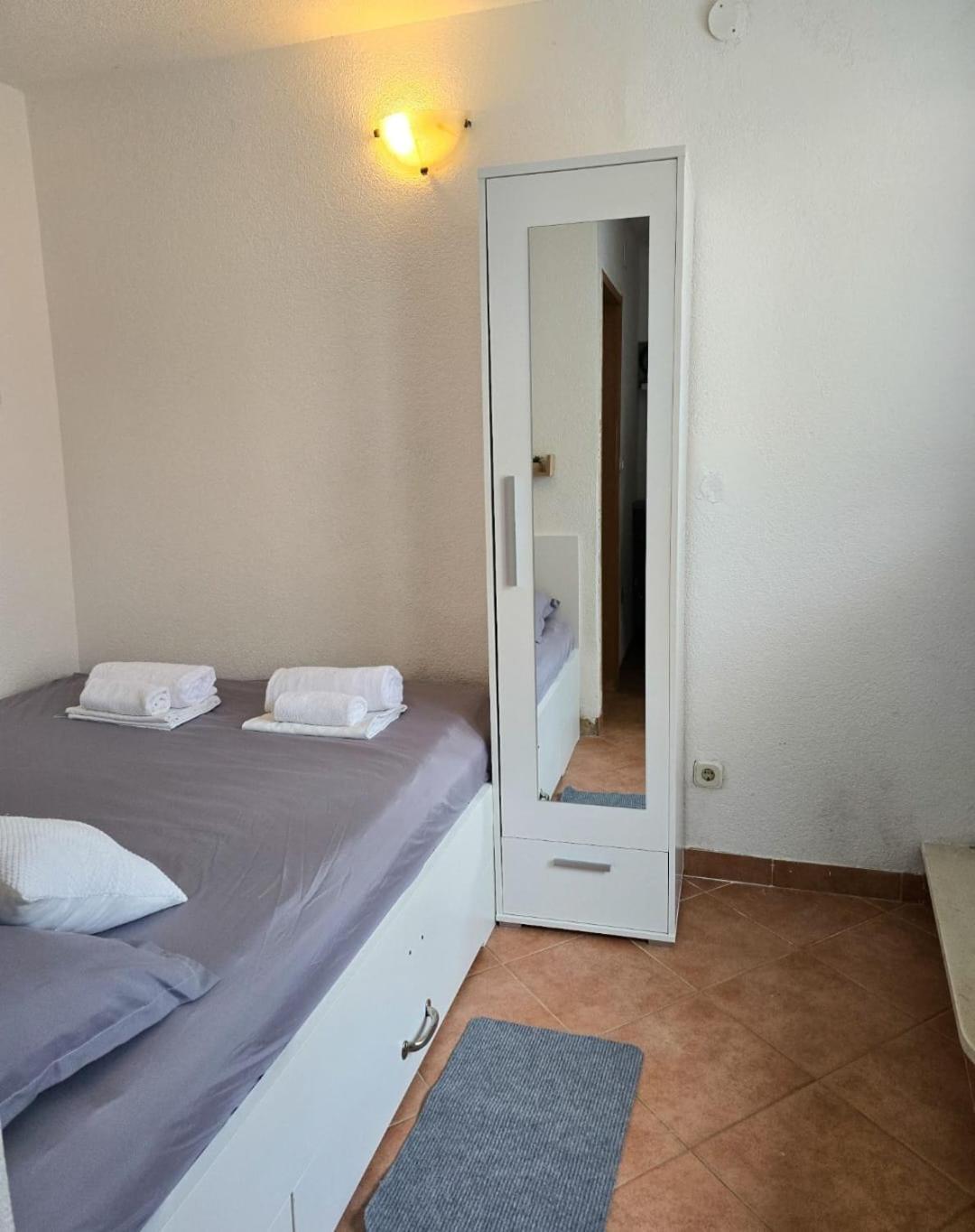 באסקה וודה Private Bedroom With Bathroom מראה חיצוני תמונה