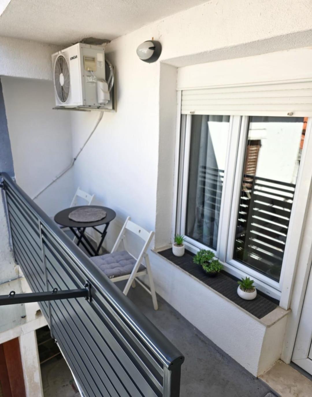 באסקה וודה Private Bedroom With Bathroom מראה חיצוני תמונה